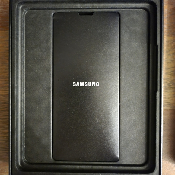 Galaxy Z Fold3 5G empty box - Picture 4 of 8